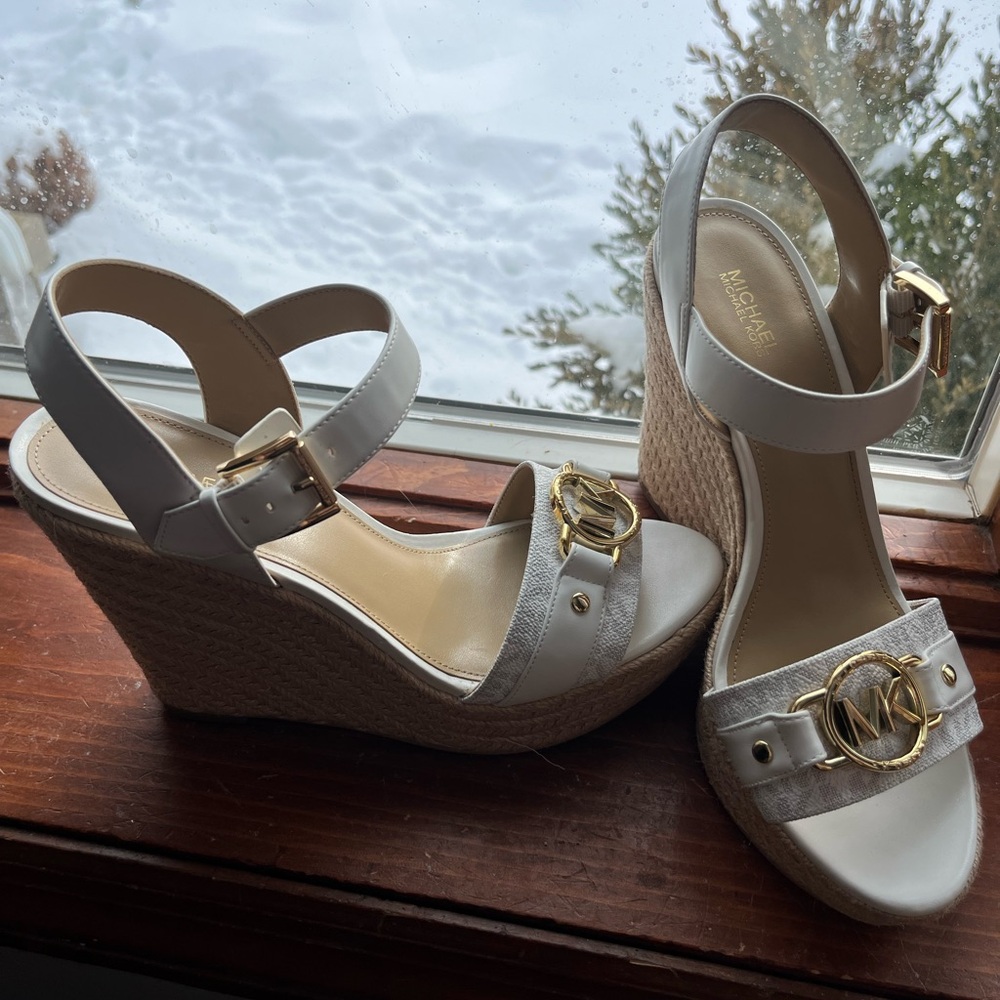Michael Kors Cream and Gold Wedge Sandals - Picture 2 of 4